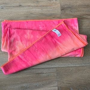 Manduka eQua Yoga Towel (Never been used)